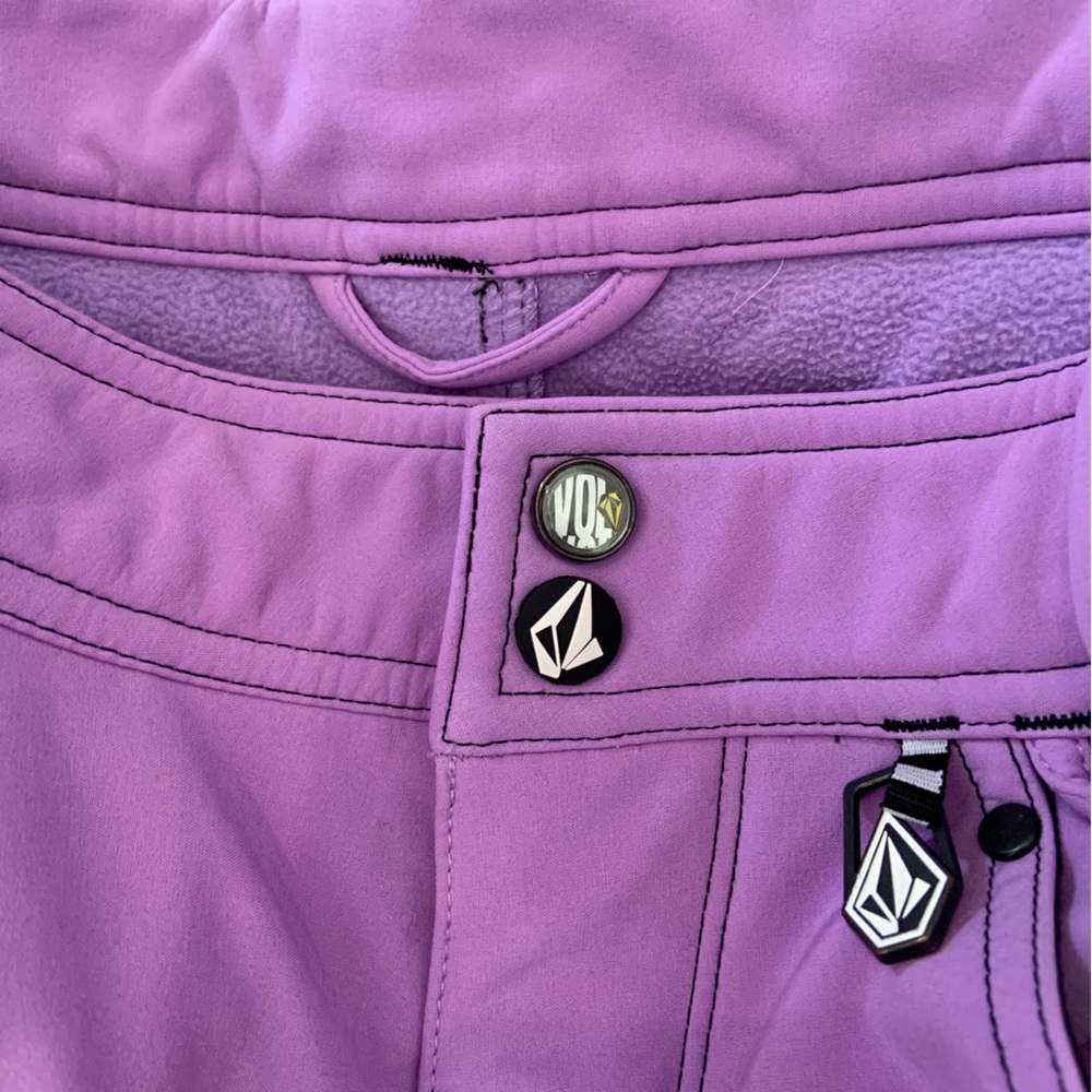 Volcom Ski/Snowboard Pants. Size Large. Worn Less… - image 3